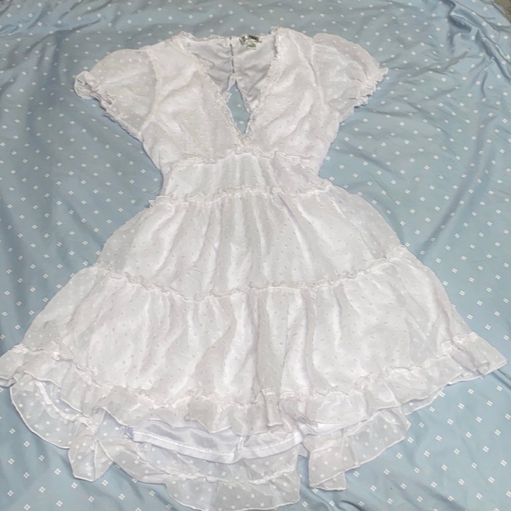 Size S white dress